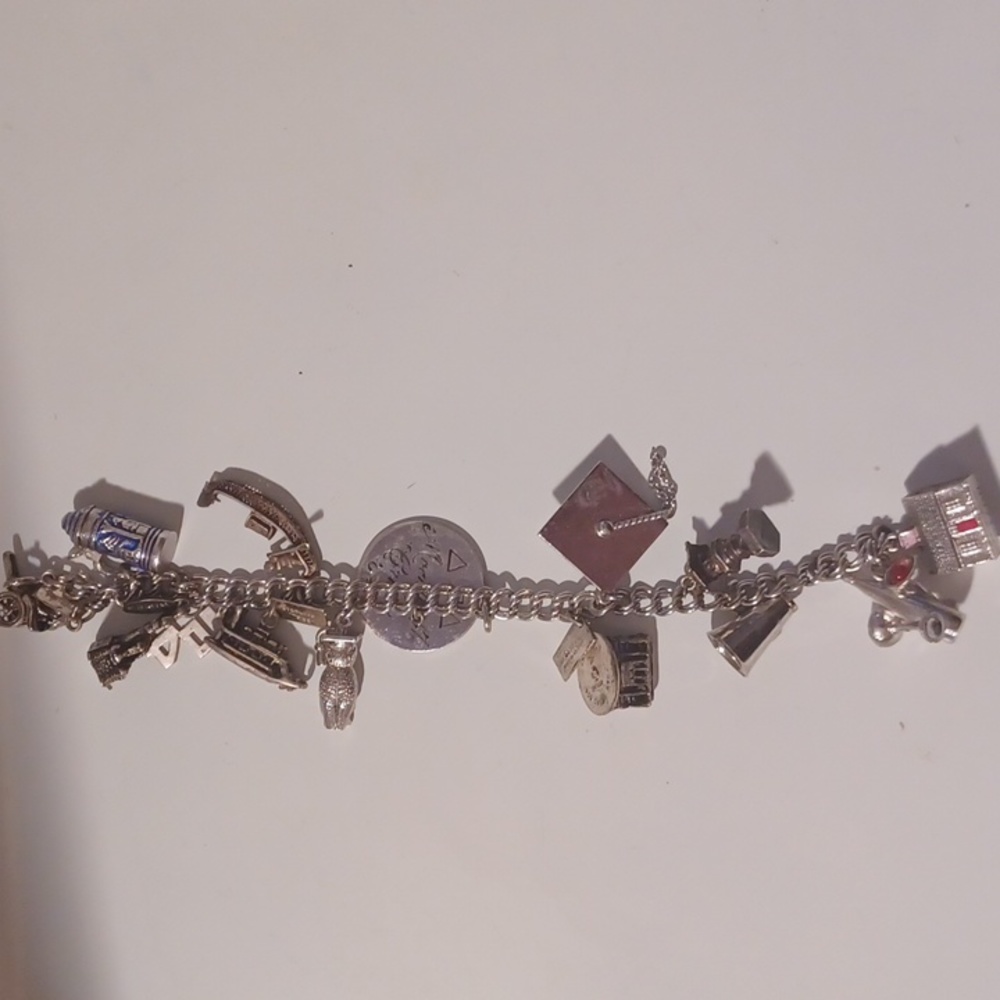 Gorgeous Vintage Charm Bracelet Loaded W/ 14 RARE & UNIQUE CHARMS!